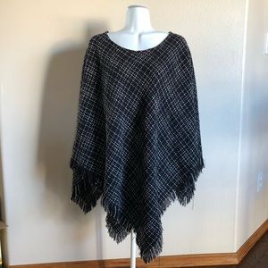 Apostrophe Women’s Shawl Poncho